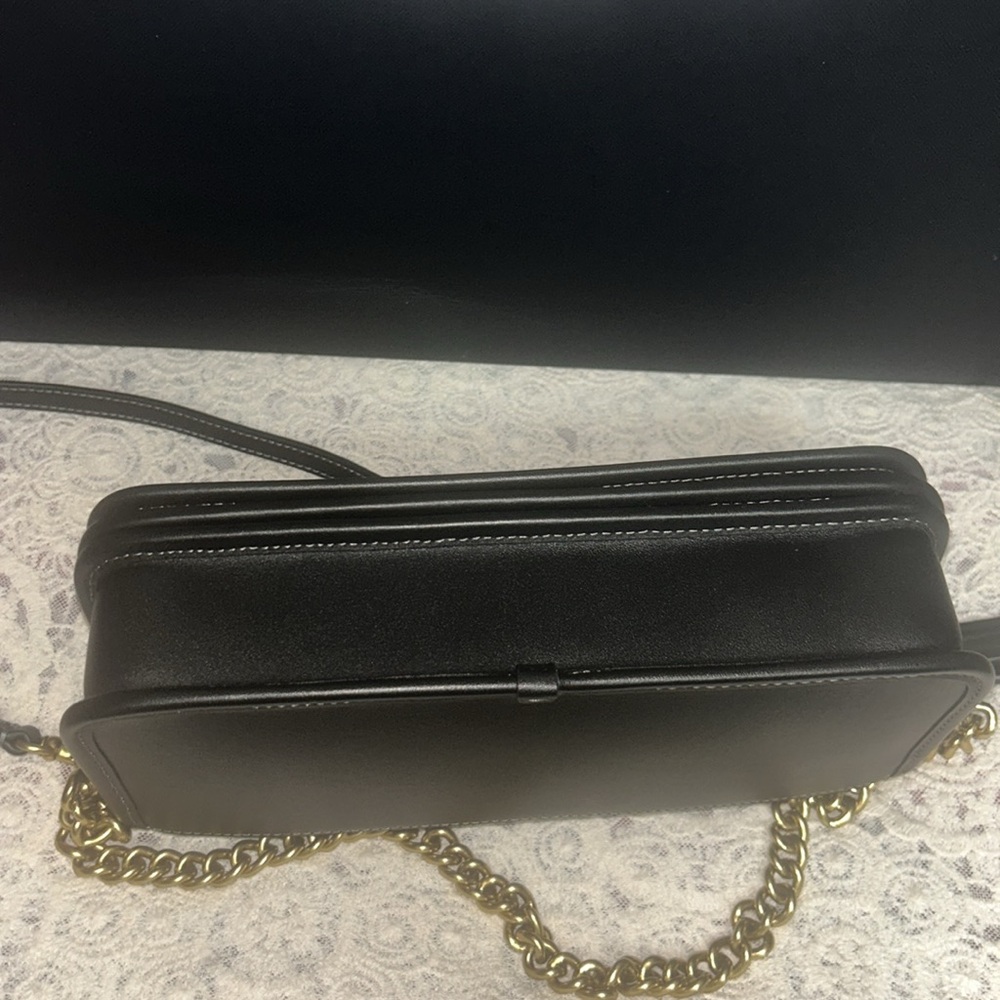 Gorgeous Coach Dinky Bag - Picture 6 of 13